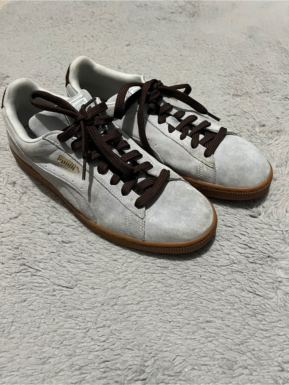 Puma Suede Men’s Sneakers in Light Gray with Brown Accents